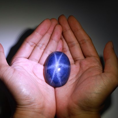 World&#039;s Largest Tanusorn Natural Star Sapphire - 619.05 Carats