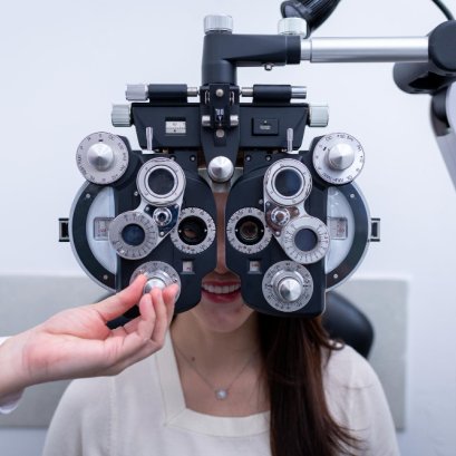 Phoropter (หัวกระโหลก) ใช้งานได้นานกี่ปี | อายุการใช้งานและวิธียืดอายุเครื่อง (Grandlondon Optical)