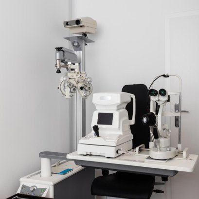 ข้อผิดพลาดที่ร้านแว่นมักมองข้ามในการเลือกโต๊ะวัดสายตา