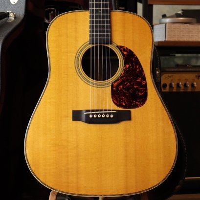 Martin HD28V 2011 Natural