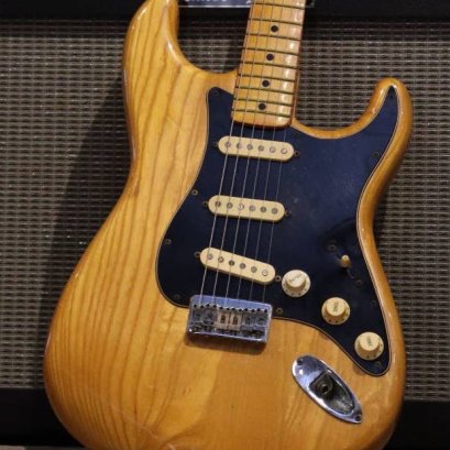 Fender Stratocaster 1975 Ash hardtail all original (3.9kg)