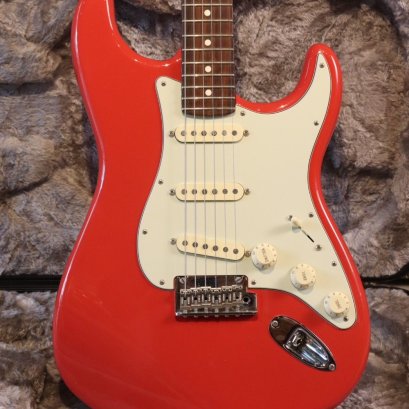 Fender American Pro Rosewood Neck Fiesta Red 2020 (3.5kg)