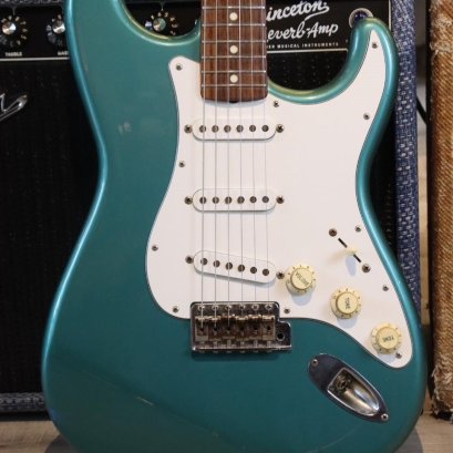 Fender Stratocaster ST62 Ocean Turquise 2004-2005 Japan (3.6kg)