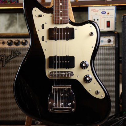Fender Inoran Jazzmaster 2021 Japan (3.6kg)