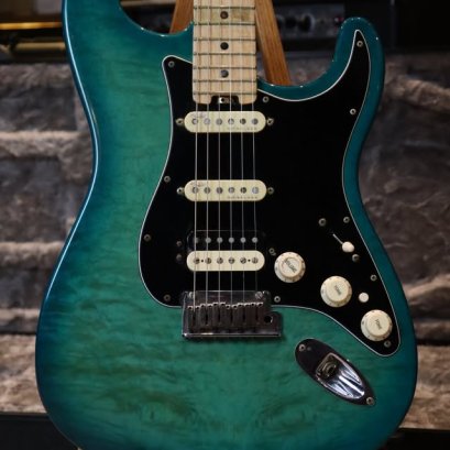 Fender American Elite Aqua Marine Metallic Quilt Hss 2018 Limited Edition Exclusive Guitar center (3.8kg)