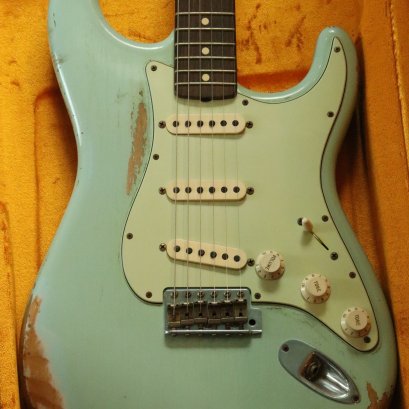 Fender Custom shop’62 Heavy Relic Faded Sonic blue 2009 (3.3kg)