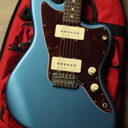 Fender American Performer Jazzmaster 2019 Satin Lake Placid Blue (3.8kg)