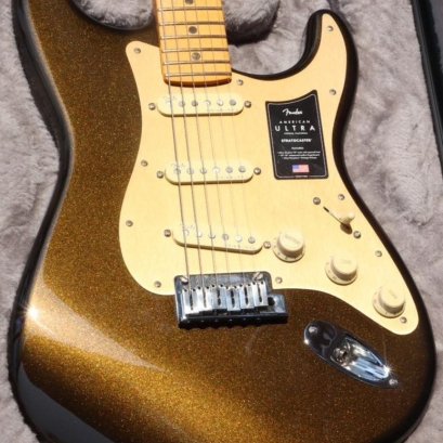 Fender American Ultra Stratocaster 2023 Texas Tea (3.4kg)