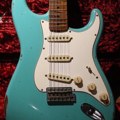 Fender Custom Shop Limited Edition Roasted Tomatillo Relic Surf Green 2019 (3.4kg)