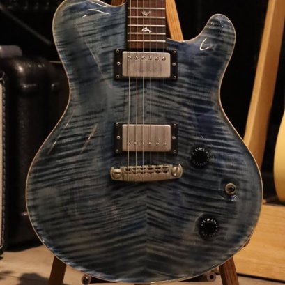 NIK HUBER Dolphin II Exceptional Flame Maple Top Atlantic Blue (3.6kg)
