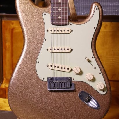 Fender Masterbuilt Champagne Sparkle Relic Greg Fessler Limted Edition 2011 (3.6kg)