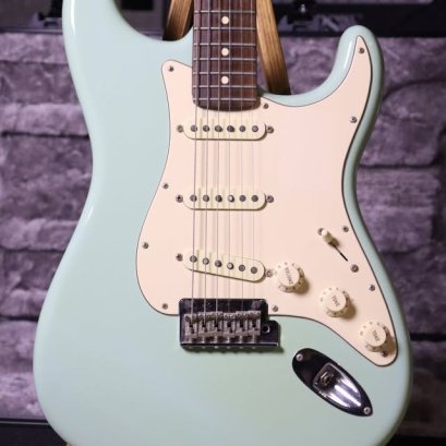 Fender American Professional Rosewood Neck Sonic Blue 2017 (3.3kg)