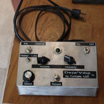 Fulltone DeJa'Vibe