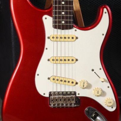 Fender Stratacaster Re62 Apple Red 1984-87 Texas special (3.7kg)