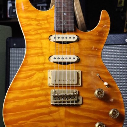 Don Grosh Custom Crave Top S Brazilian Quilt Tran amber (3.5kg)