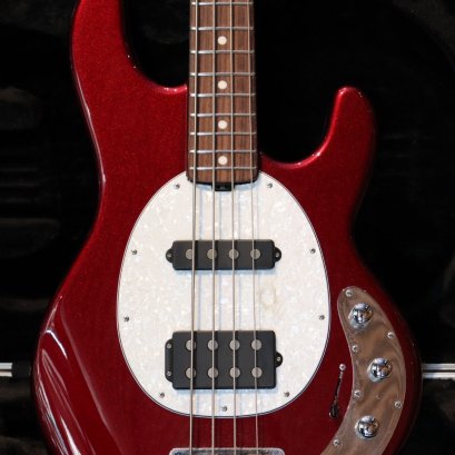 Music Man Stingray 4 Red Sparkle matching (4.8kg)