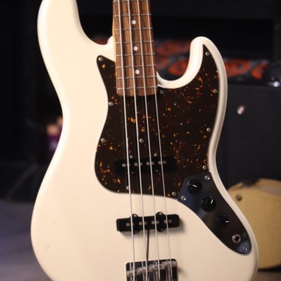 Fender Jazz Bass JB'62 White Japan 2012 (4.1kg)