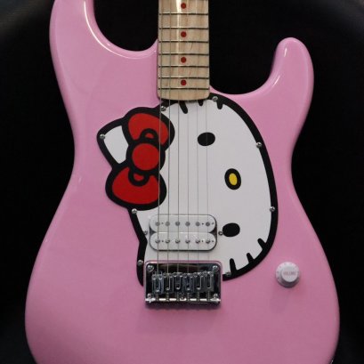 Squier Fender x Hello Kitty Pink Stratocaster (3.0kg)