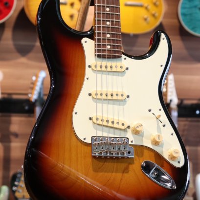 Fender Stratocaster ST62 22TX 2013 Japan (3.6kg)