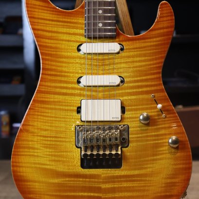 Suhr Limited Edition Standard Lagacy Curly Maple Top 2021/2022 Emg (3.5kg)