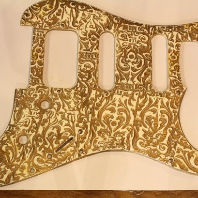 Fender Strat Etched Pickguard USA (White Gold)