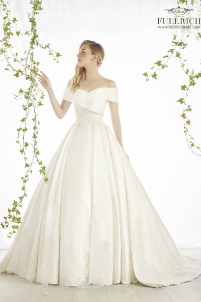 ชุดแต่งงาน สำหรับเช่า