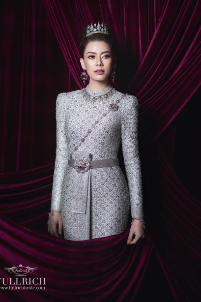 ชุดไทย สำหรับเช่า