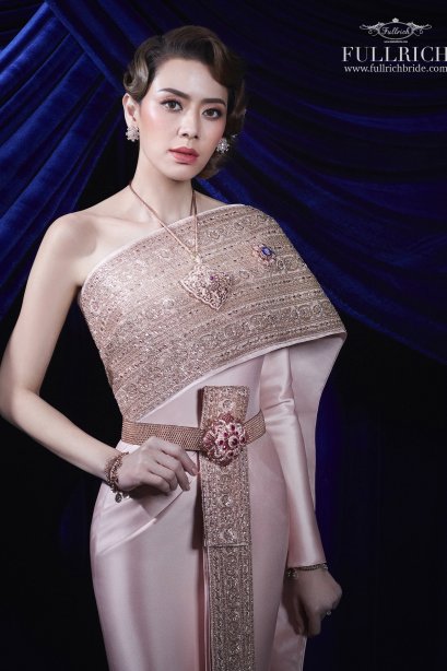 ชุดไทย สำหรับเช่า