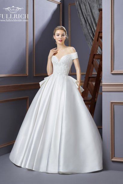 ชุดแต่งงาน สำหรับเช่า