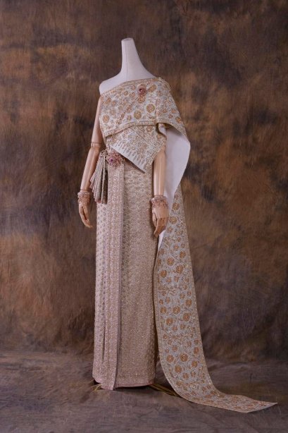 ชุดไทย สำหรับเช่า