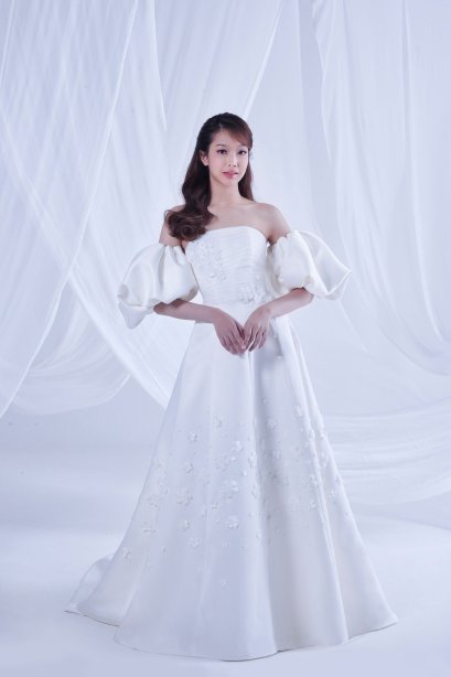 ชุดแต่งงาน สำหรับเช่าราคาถูก