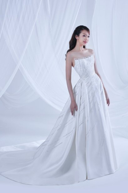 ชุดแต่งงาน สำหรับเช่าราคาถูก