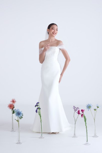 ชุดแต่งงาน สำหรับเช่าราคาถูก