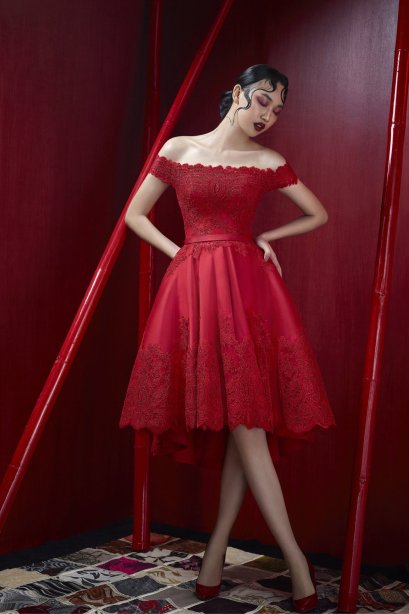 ชุดแต่งงาน สำหรับเช่าราคาถูก