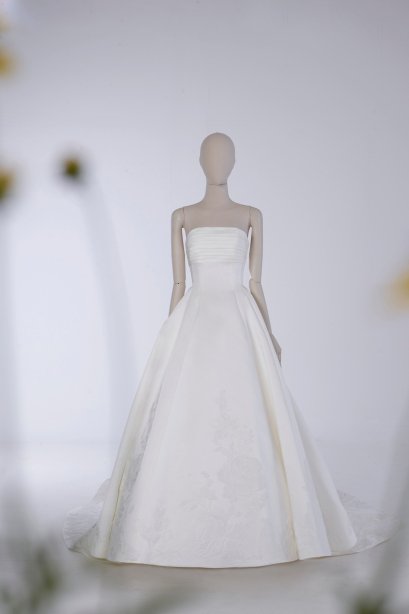 ชุดแต่งงาน สำหรับเช่า