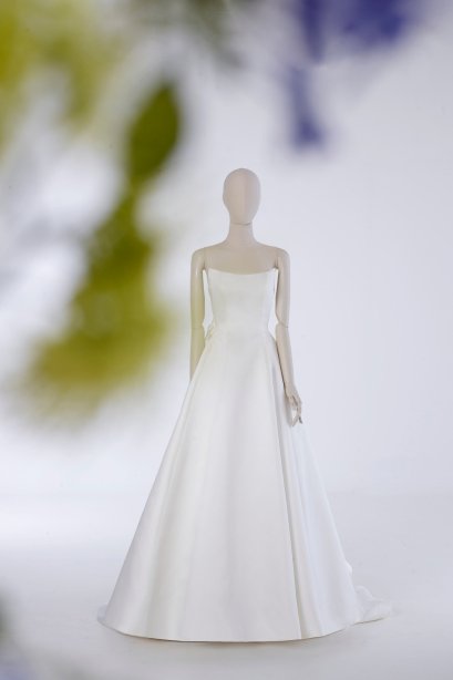 ชุดแต่งงาน สำหรับเช่า