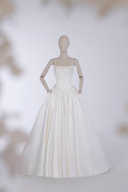 ชุดแต่งงาน สำหรับเช่า