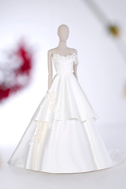 ชุดแต่งงาน สำหรับเช่า