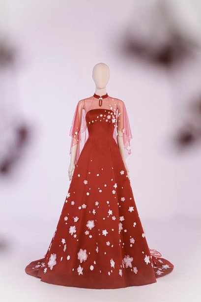 ชุดหมั้น สำหรับเช่า