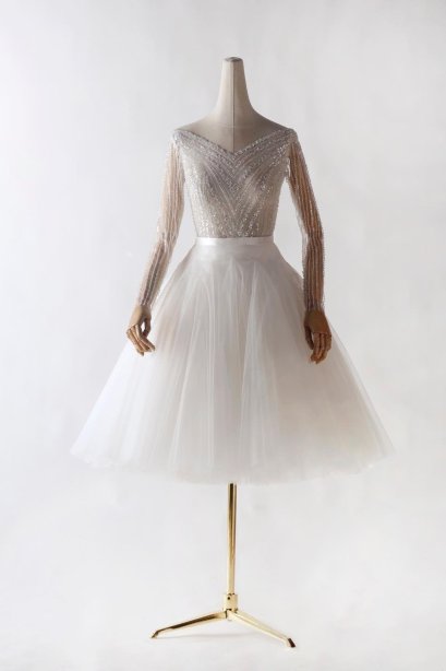 ชุดแต่งงาน สำหรับเช่าราคาถูก