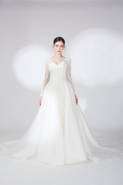 ชุดแต่งงาน สำหรับเช่าราคาถูก