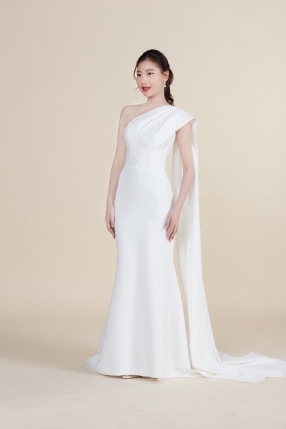 ชุดแต่งงาน สำหรับเช่าราคาถูก