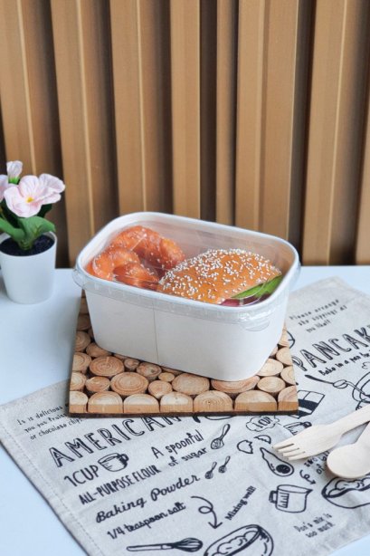 กล่องอาหารกระดาษขาว ทรงรี 1000 ml + ฝา PET ใส