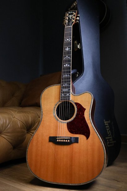 Gibson Songwriter DLX EC Custom 2012