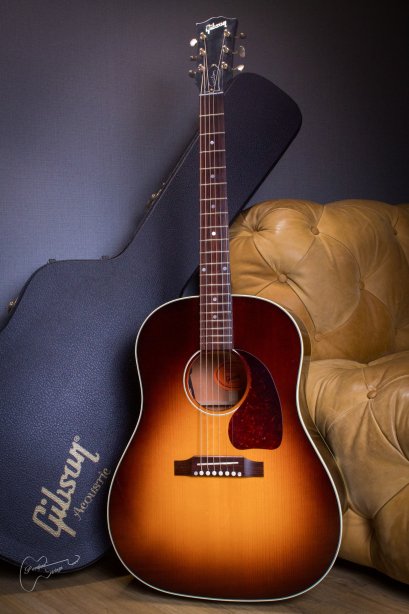 Gibson J-45 Pure Voice A3 Custom Shop Limited Edition 2012