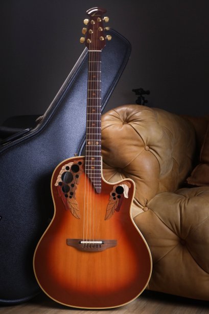 Ovation Collector 1985