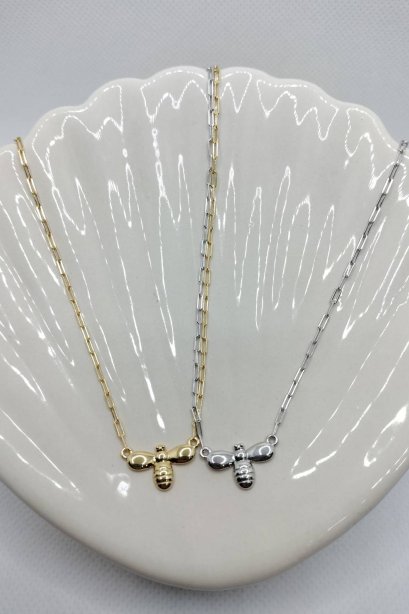 สร้อยคอพร้อมจี้ผึ้ง