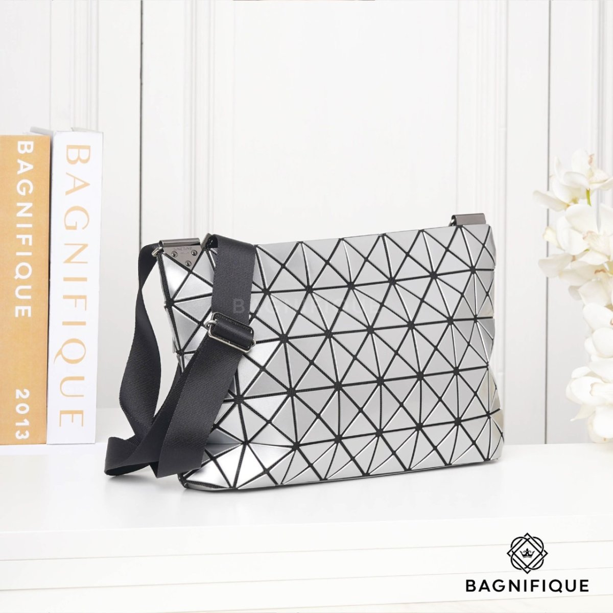 Bao bao discount sling bag price