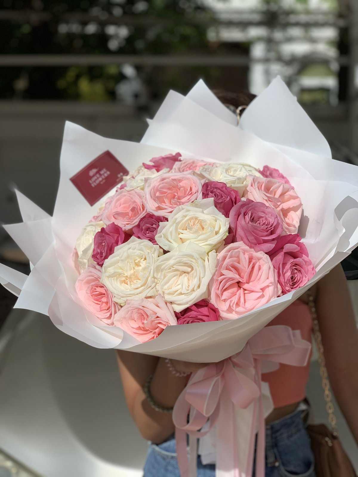 30 Shades of Pink Roses - BESTSELLER! - lovemeflowers