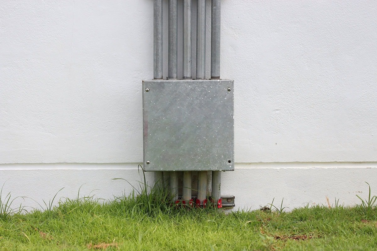 Pull Box Positions How to Properly Install Galvanized Pull Boxes According to Electrical ...